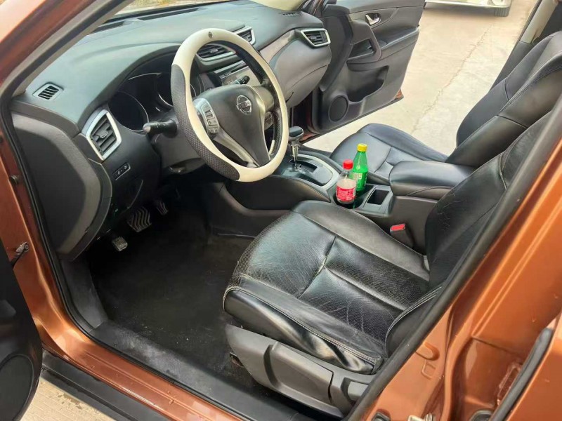 徐州15年日产奇骏6