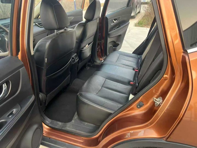 徐州15年日产奇骏7