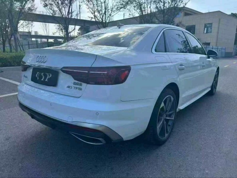 襄阳21年奥迪A4L9