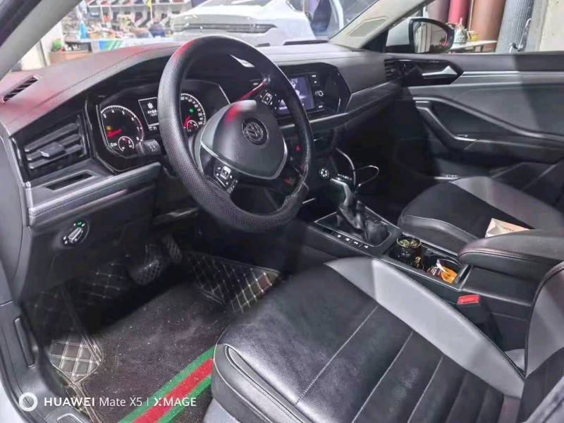 济南19年大众速腾5