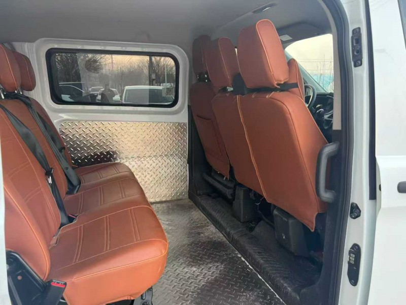 徐州23年福特全顺5