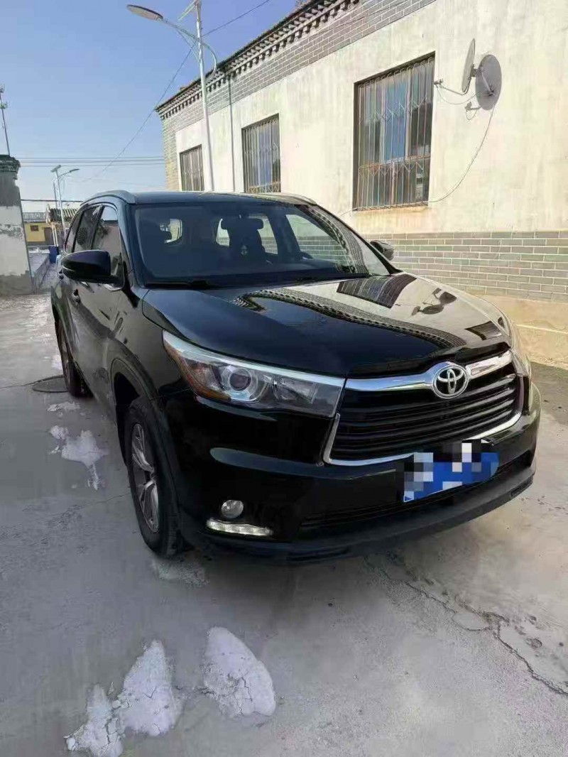 赤峰17年丰田汉兰达3