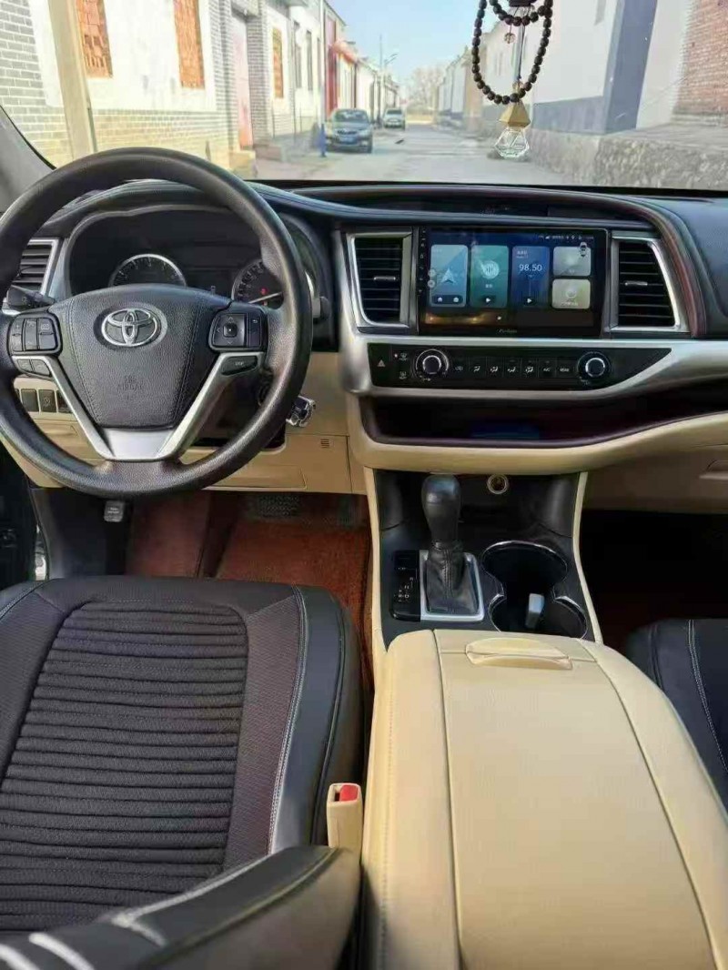 赤峰17年丰田汉兰达6