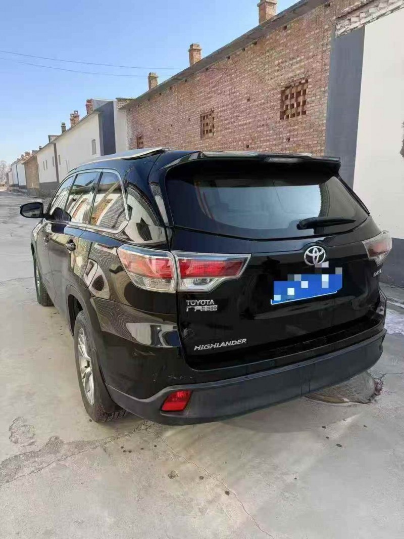 赤峰17年丰田汉兰达8