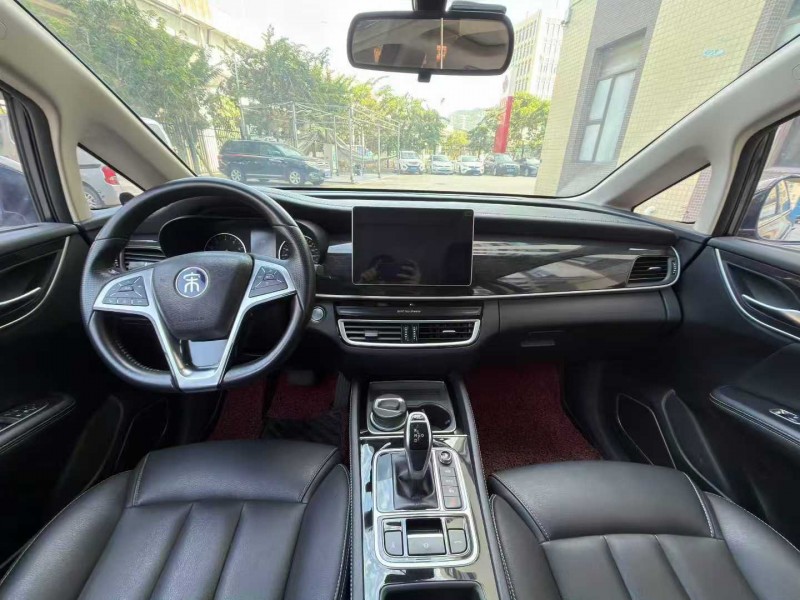 东莞20年比亚迪宋MAX5