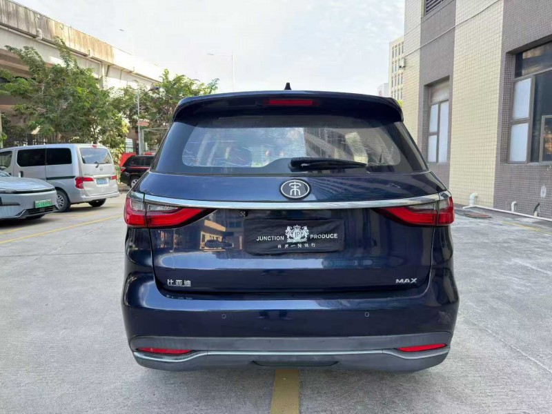 东莞20年比亚迪宋MAX9