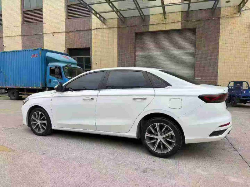 东莞23年吉利帝豪8