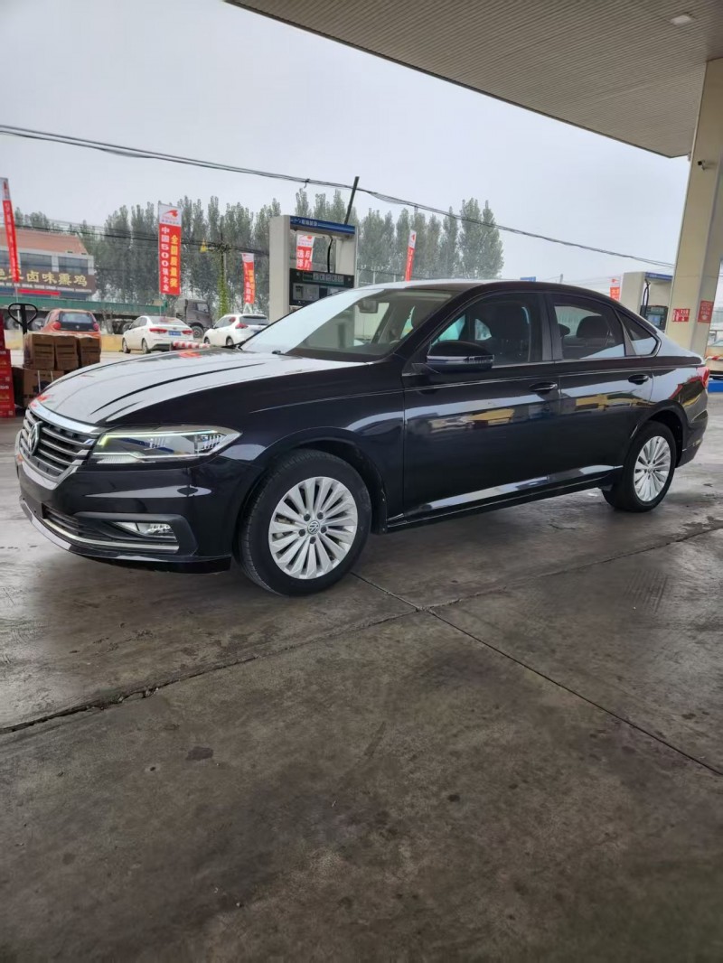 保定19年大众朗逸8