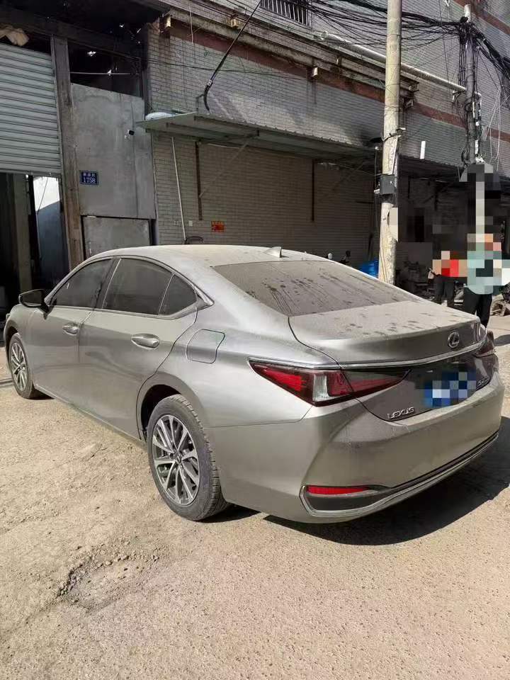 嘉兴23年雷克萨斯ES7