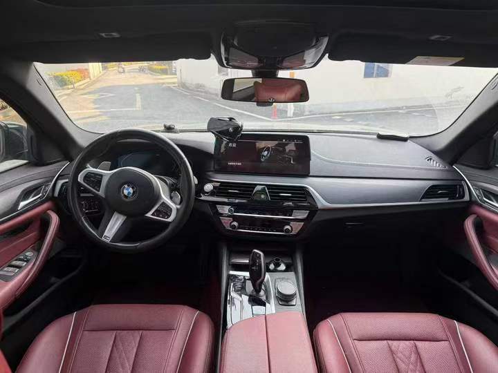 湖州22年宝马5系4