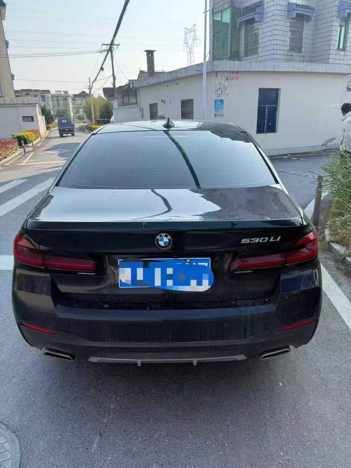 湖州22年宝马5系9