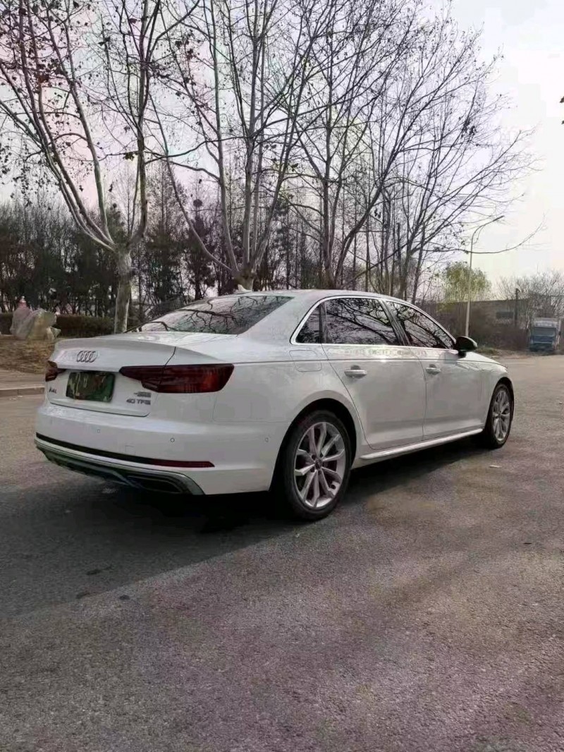 青岛19年奥迪A4L6