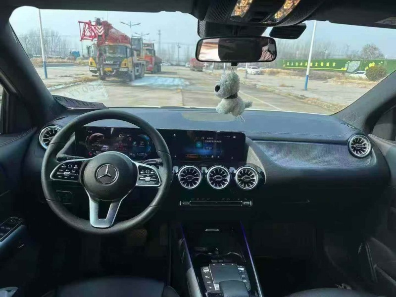 潍坊22年奔驰EQA6