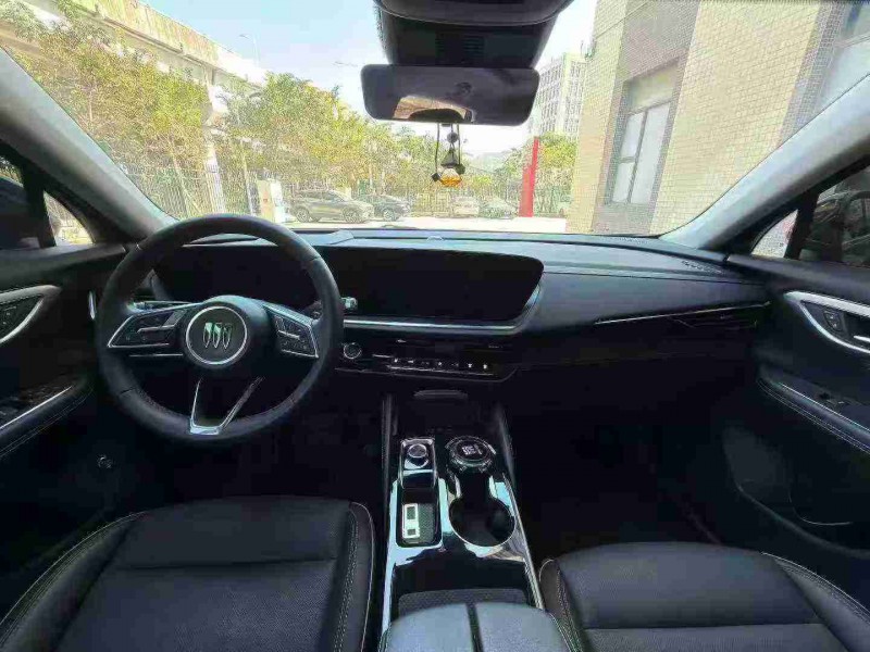 东莞24年别克昂科威5