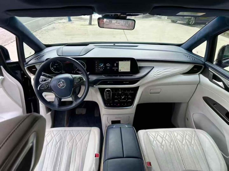 保定21年别克GL85