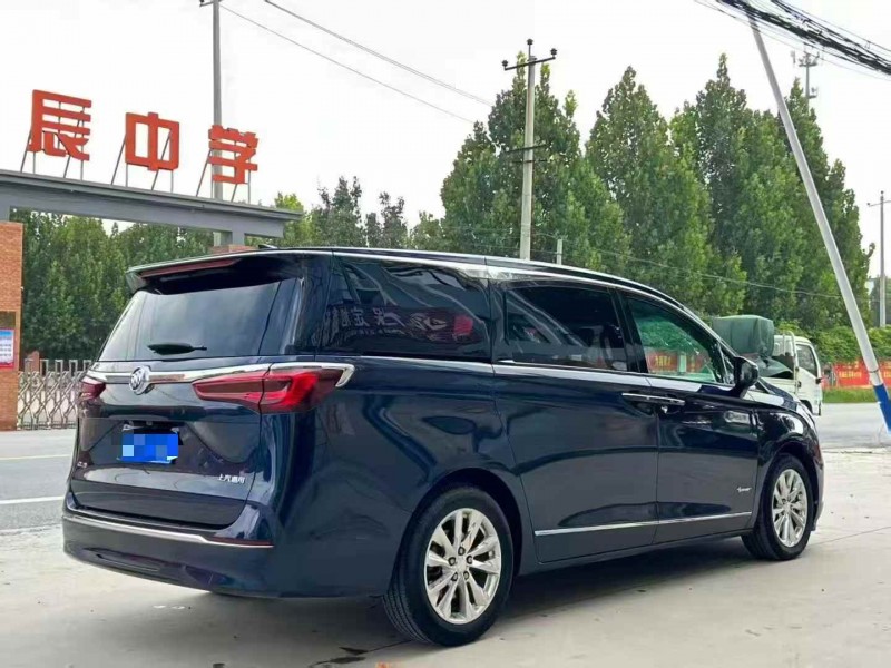 保定21年别克GL88