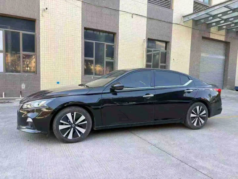 东莞22年日产天籁2