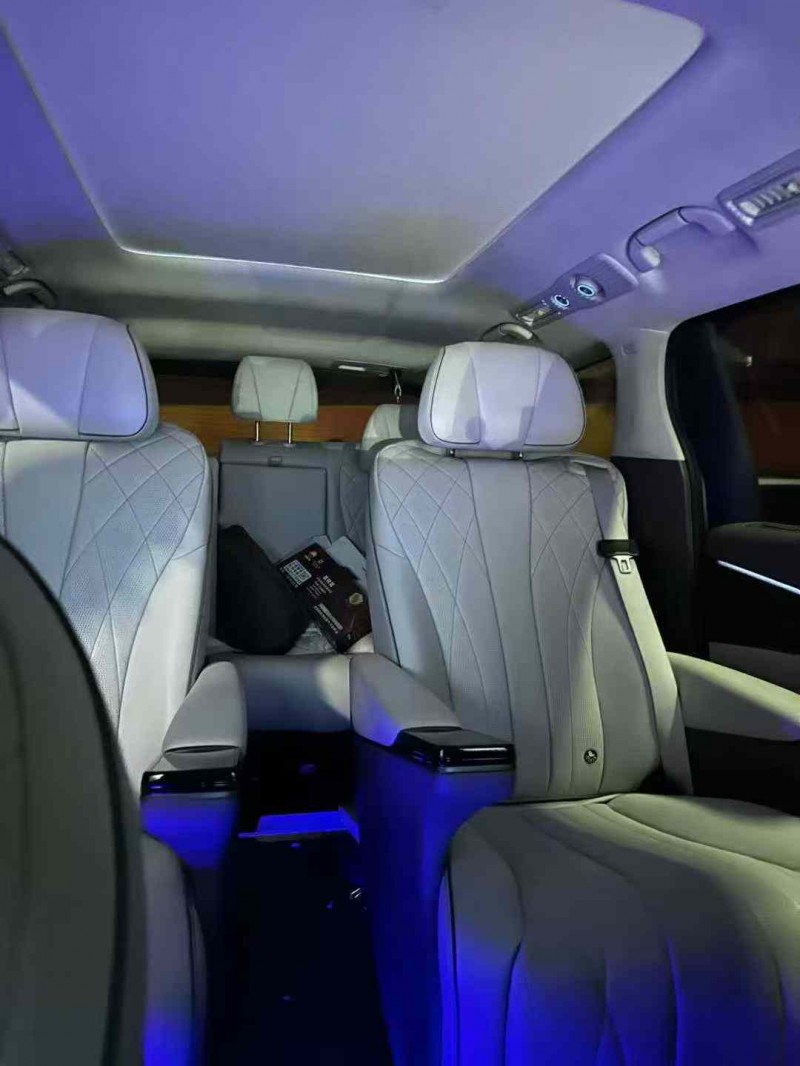 东莞23年腾势D95