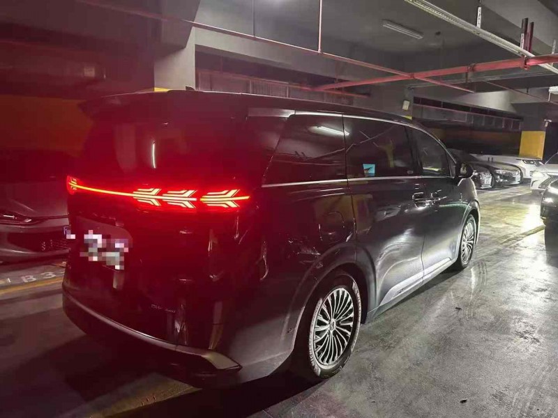 东莞23年腾势D98