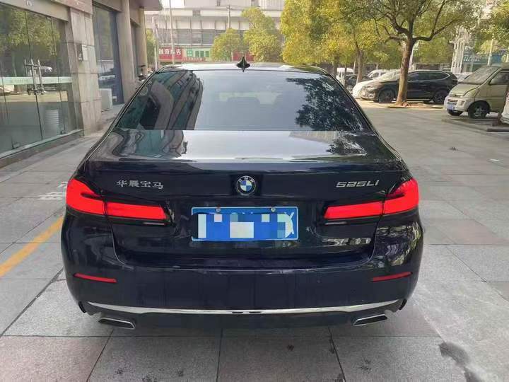 连云港22年宝马5系9