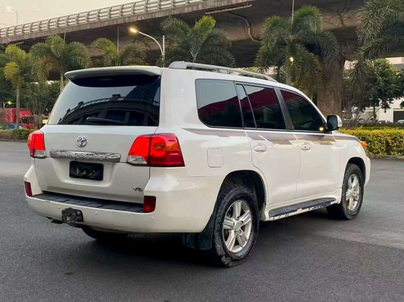 漳州16年丰田兰德酷路泽7