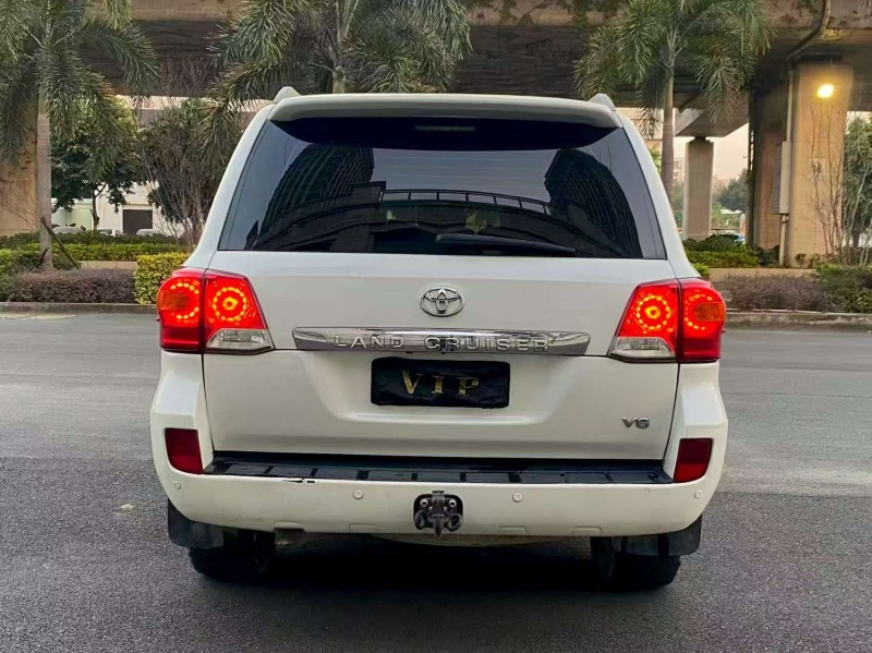 漳州16年丰田兰德酷路泽9