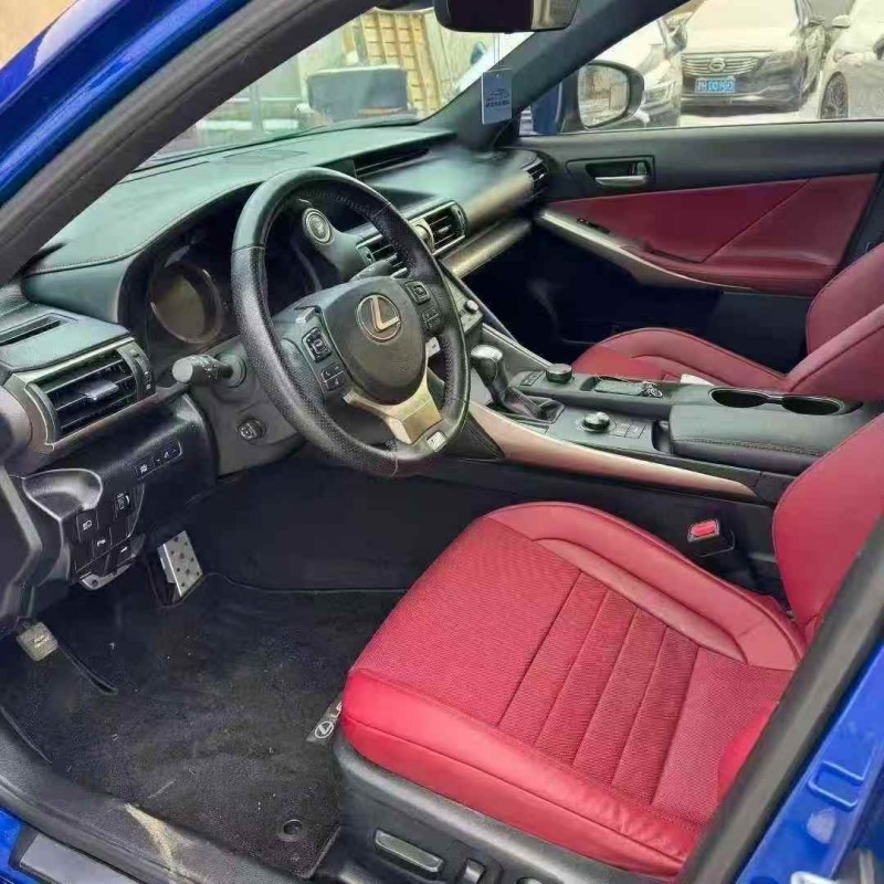 烟台19年雷克萨斯IS6