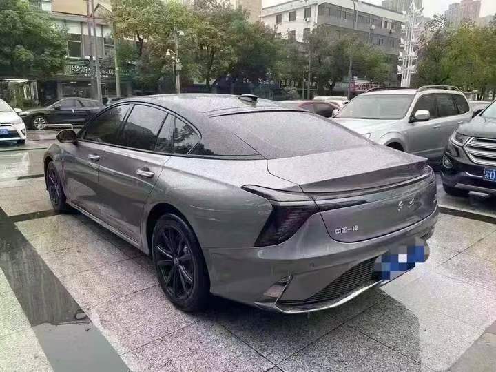 蘇州23年紅旗H68