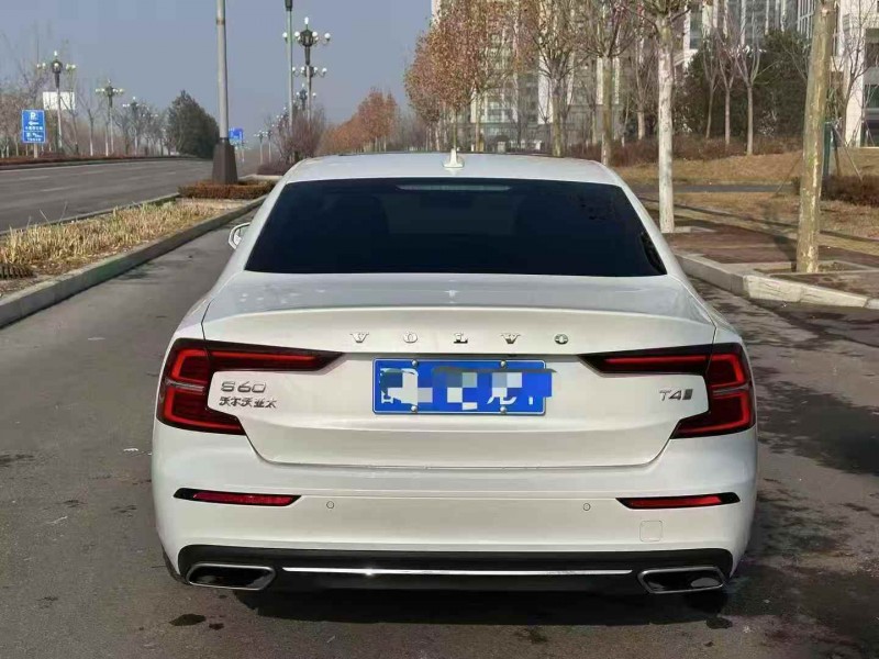 晋中20年沃尔沃S60L9