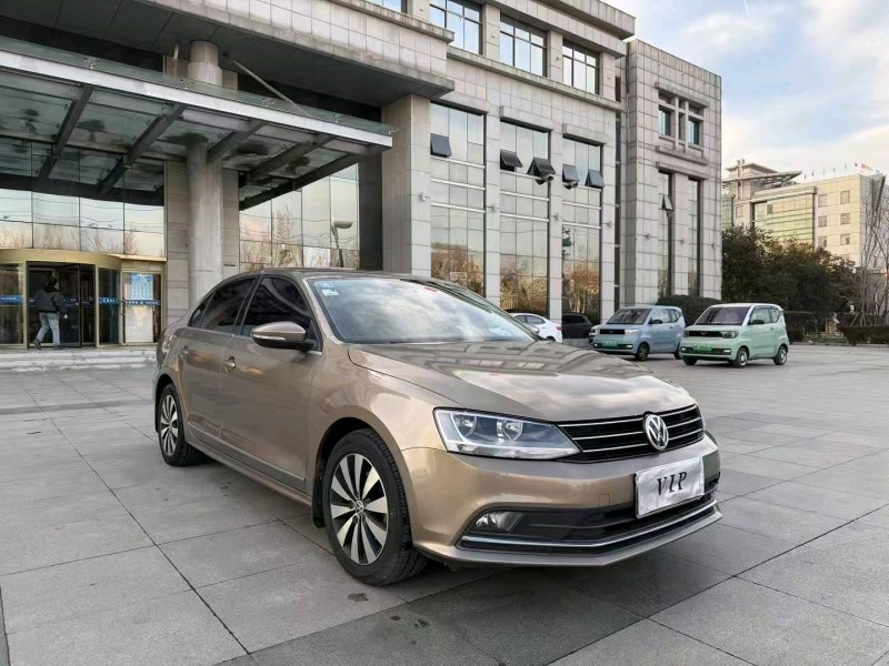 枣庄17年大众速腾2