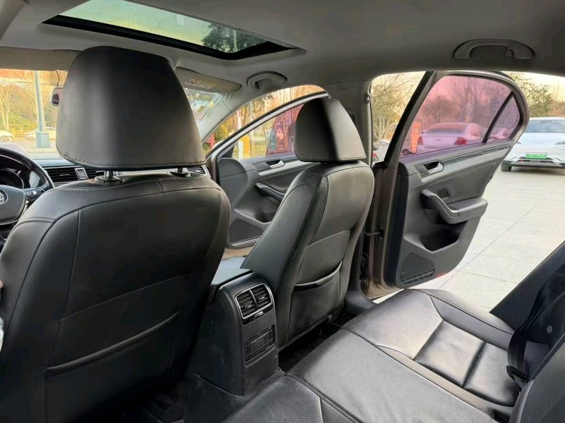 枣庄17年大众速腾9