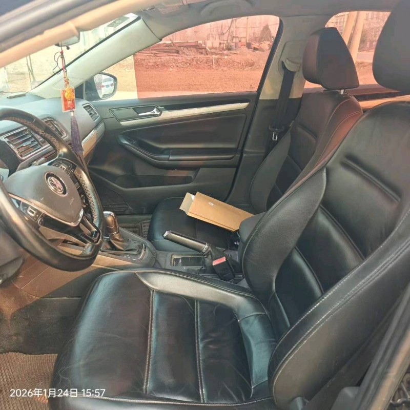 保定17年大众速腾3