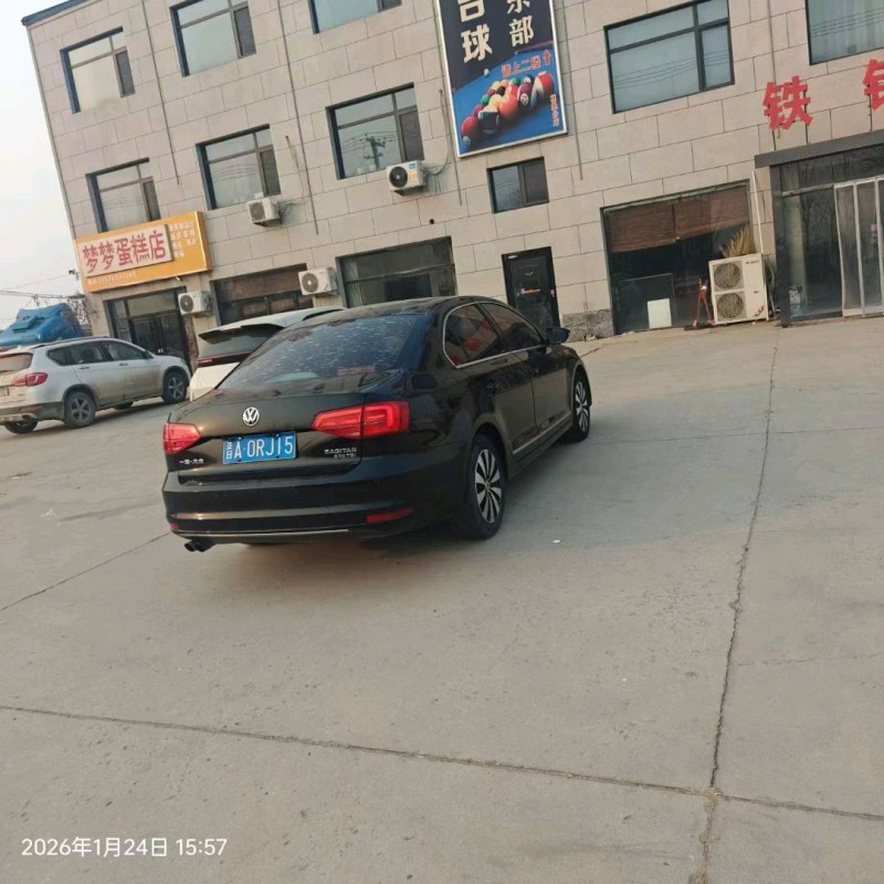 保定17年大众速腾5