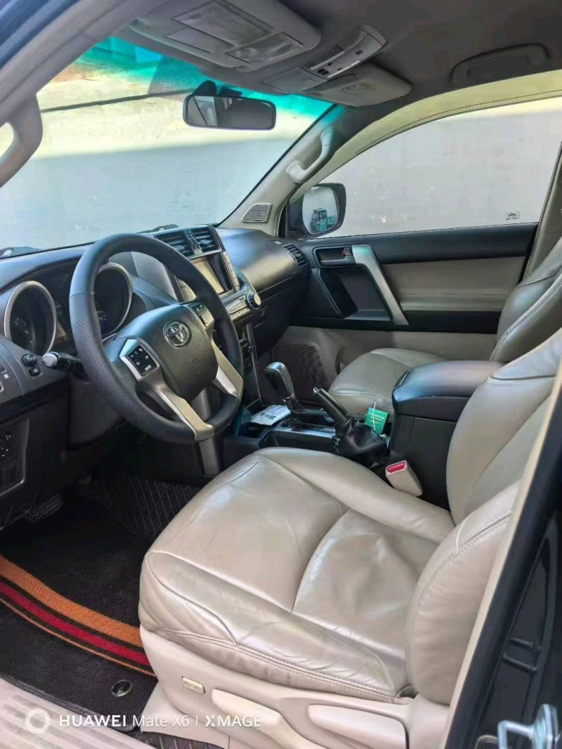 太原12年丰田普拉多7