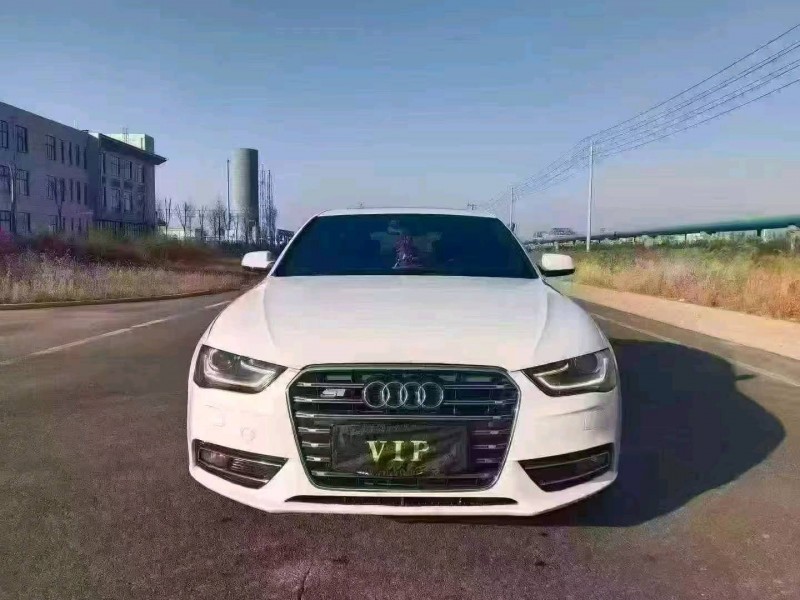 潍坊14年奥迪A4L1