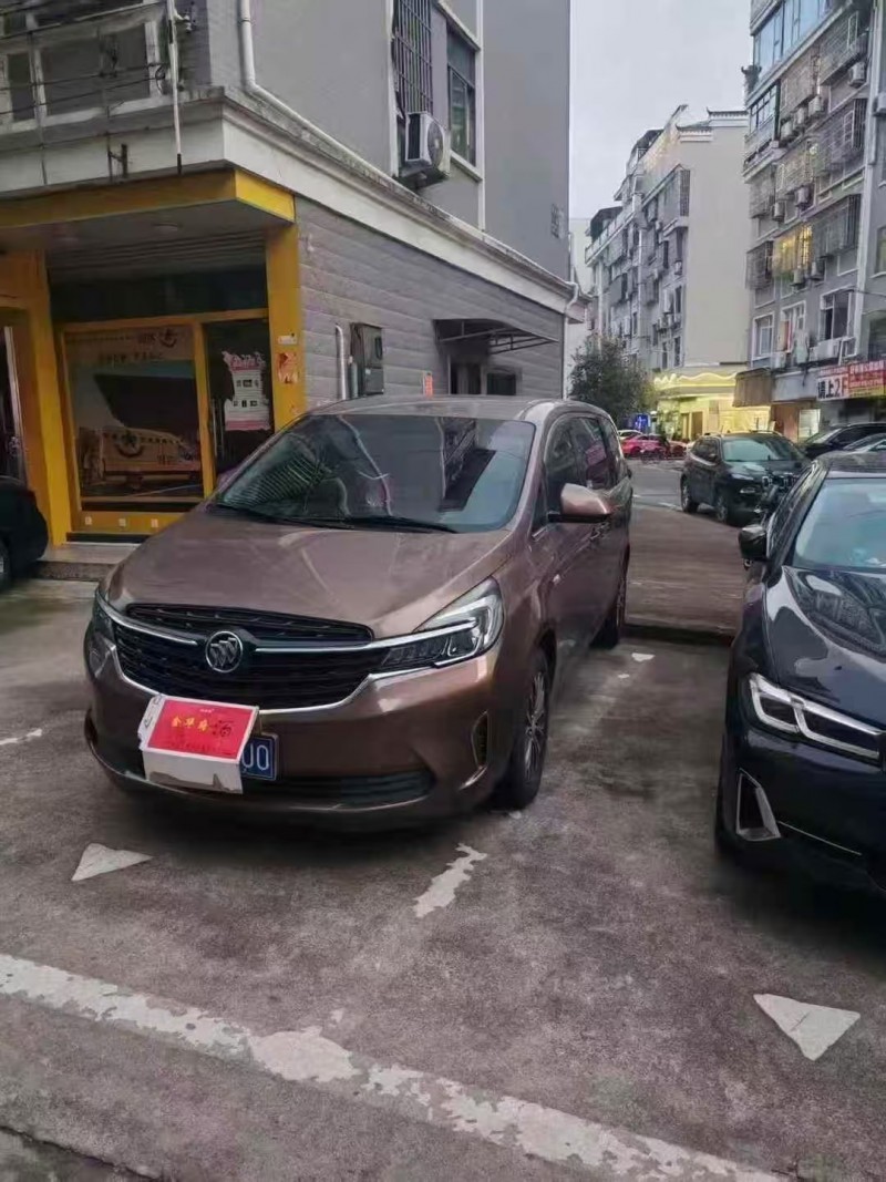 萍乡21年别克GL82