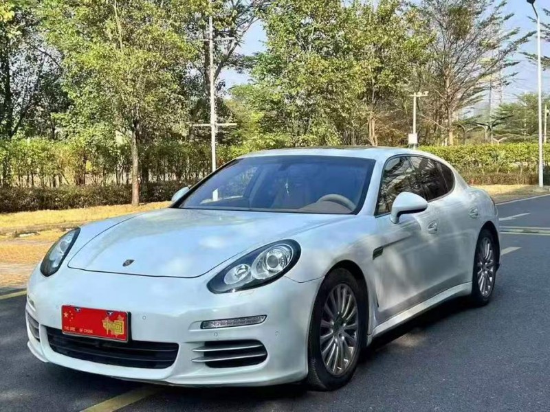 湛江13年保时捷帕拉梅拉2