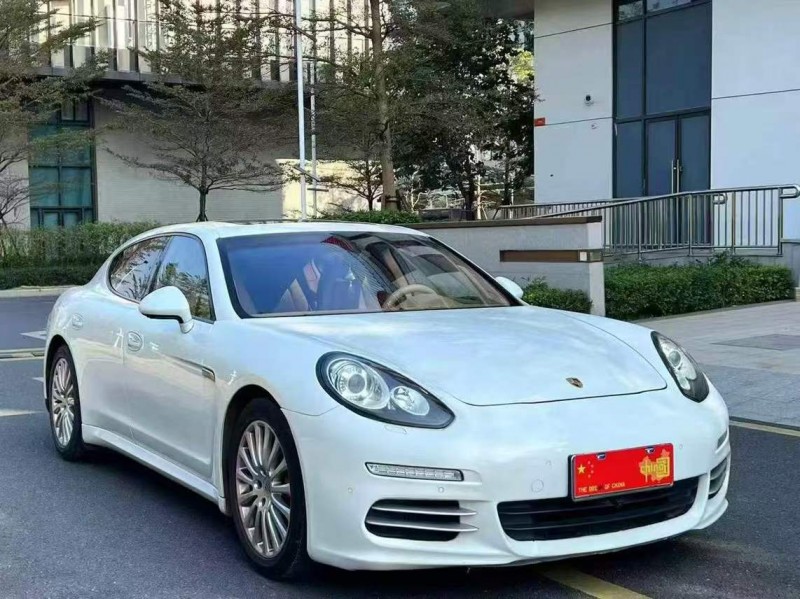 湛江13年保时捷帕拉梅拉3