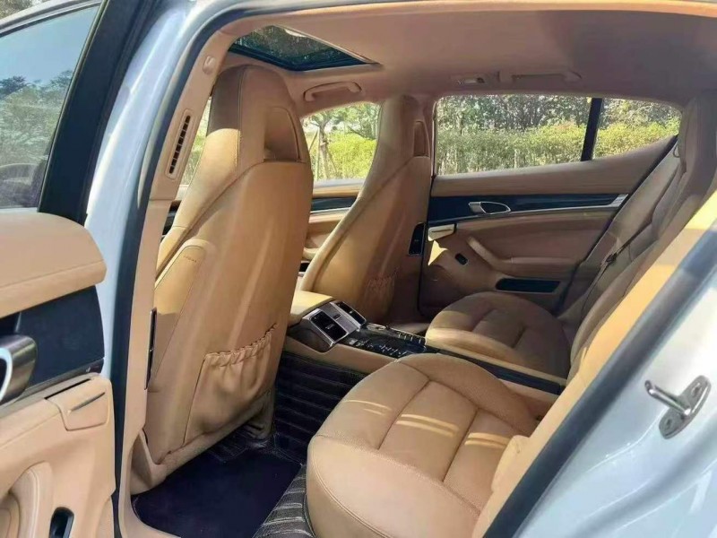 湛江13年保时捷帕拉梅拉5