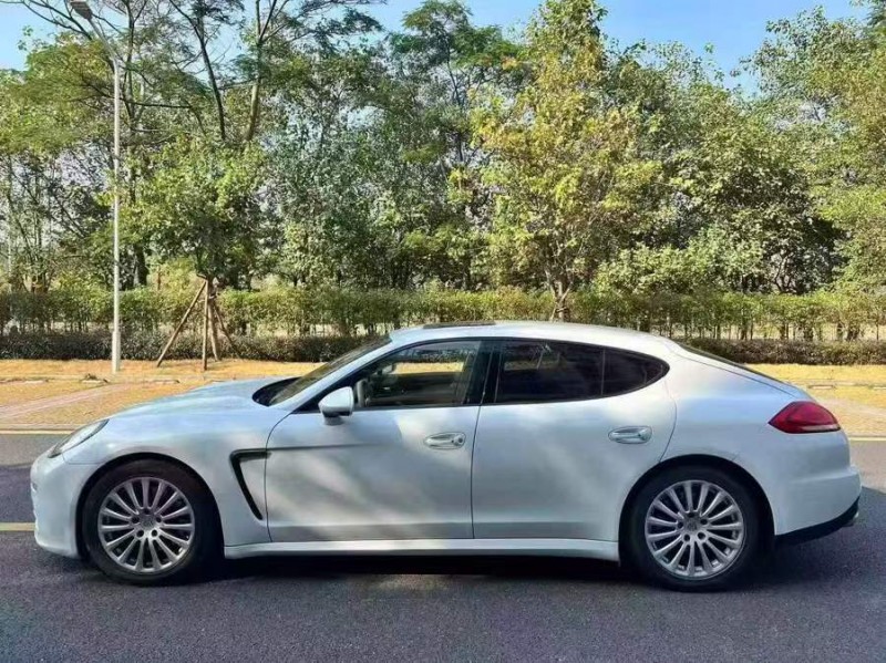 湛江13年保时捷帕拉梅拉7