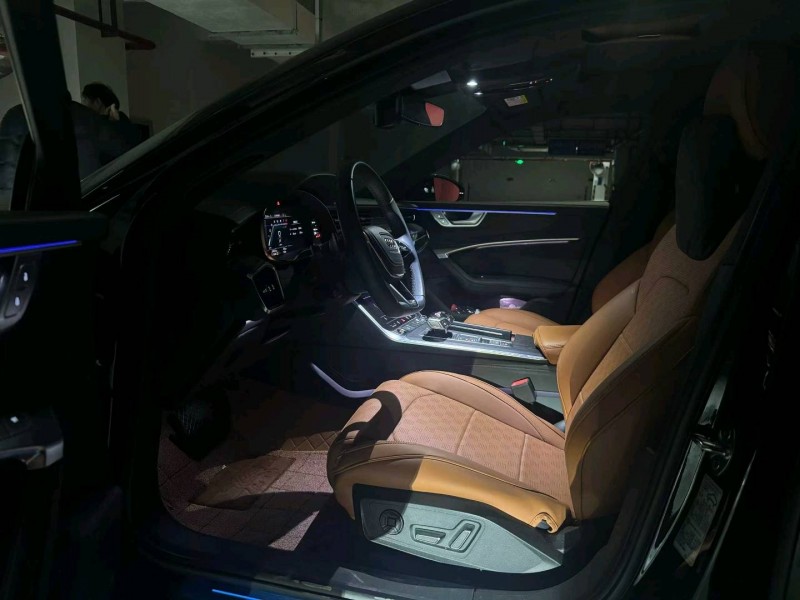 嘉兴24年奥迪A6L2