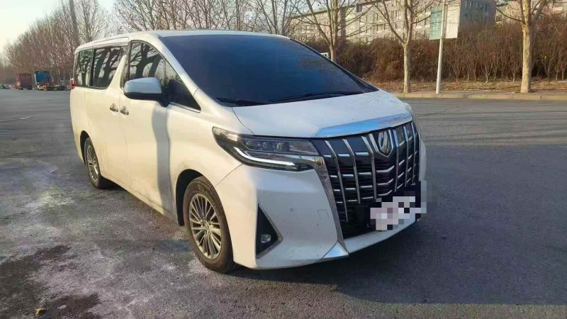 枣庄17年丰田埃尔法2