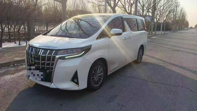 枣庄17年丰田埃尔法3