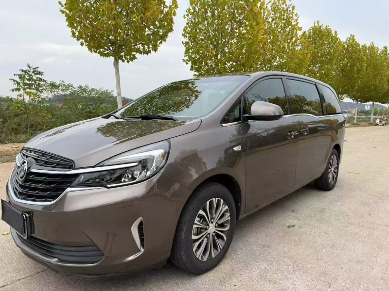 长沙21年别克GL82