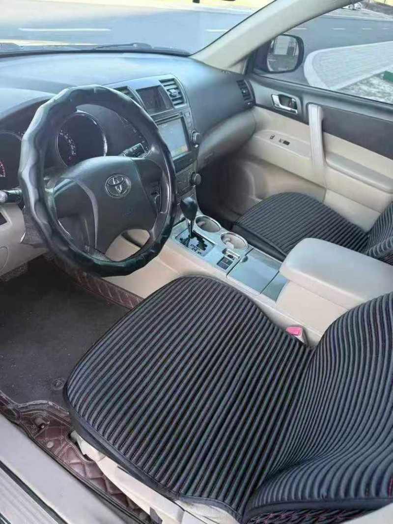 鄂尔多斯15年丰田汉兰达8