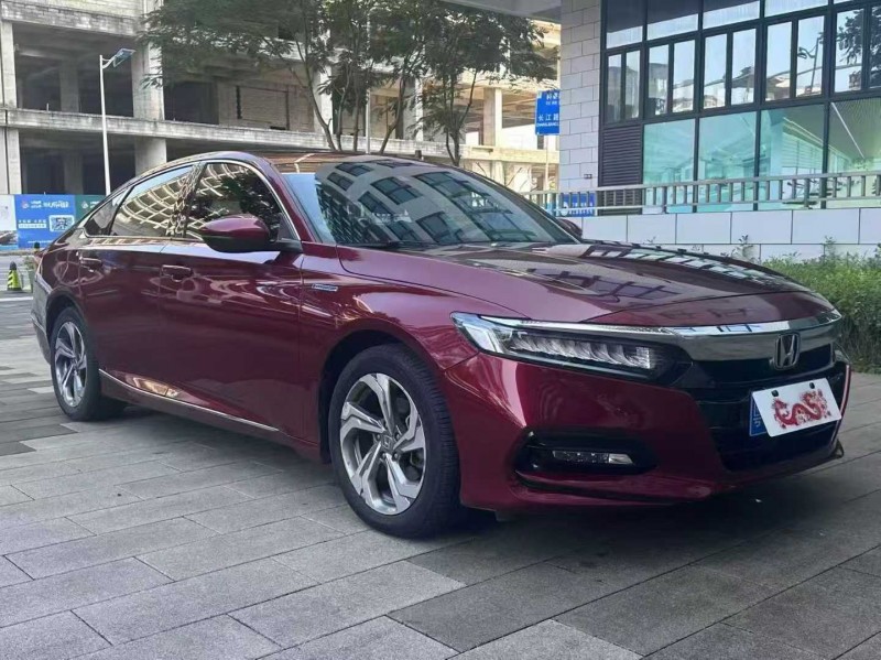 佛山19年本田雅阁2