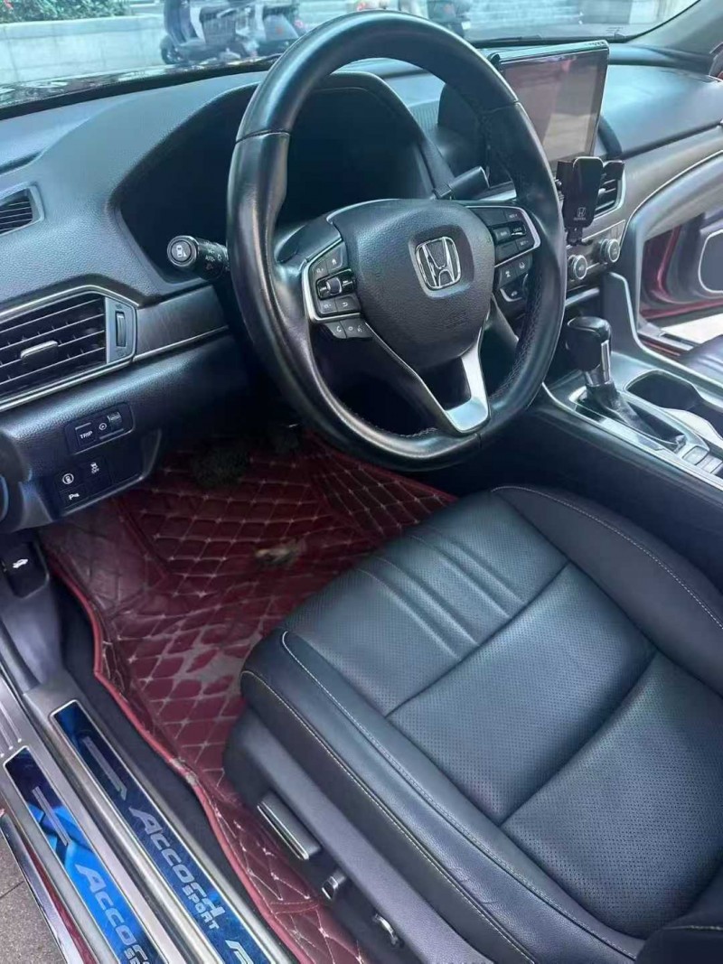 佛山19年本田雅阁4
