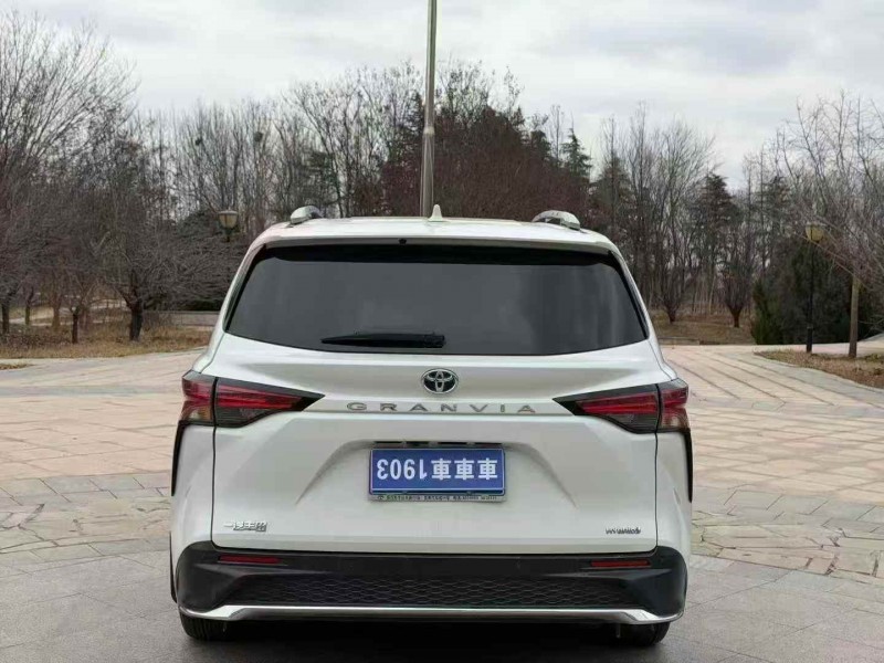 枣庄24年丰田格瑞维亚8