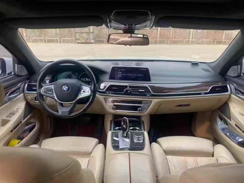 枣庄18年宝马7系5