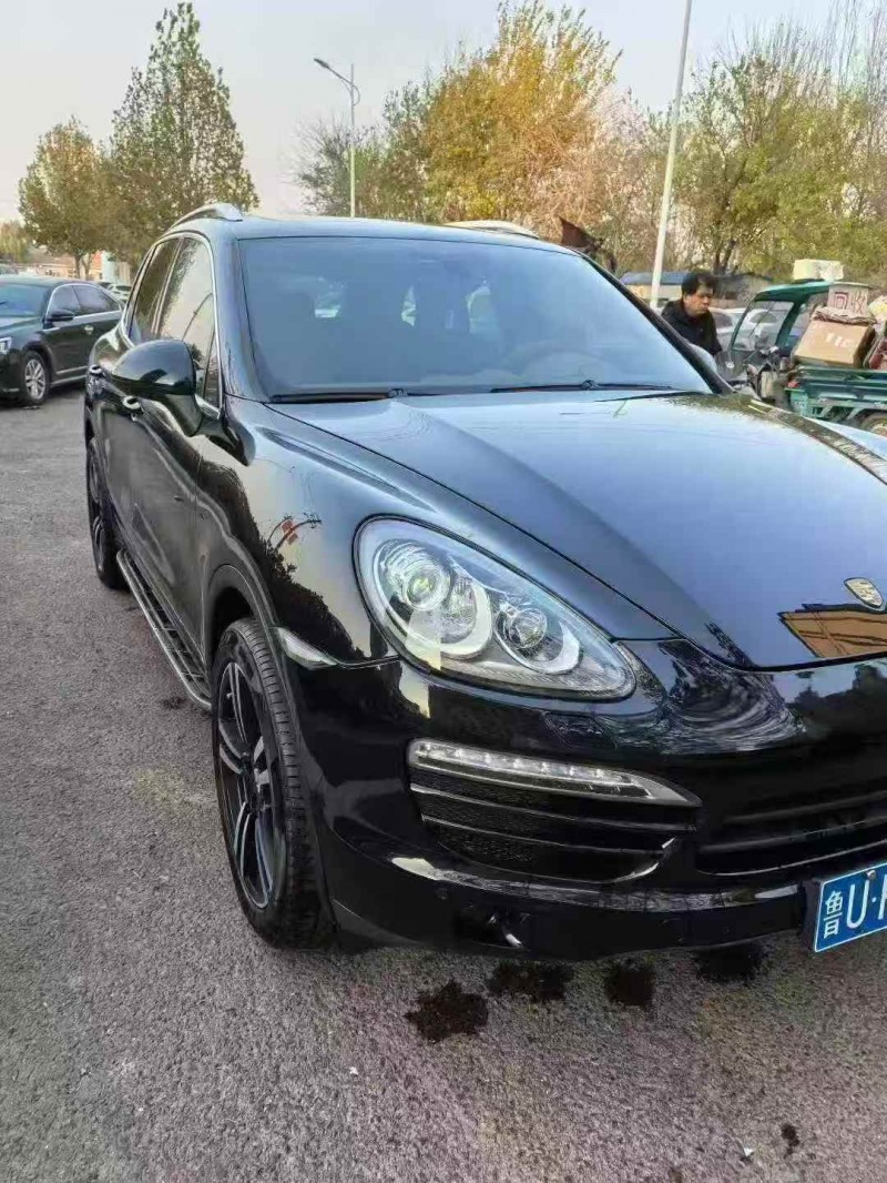 东营13年保时捷卡宴2